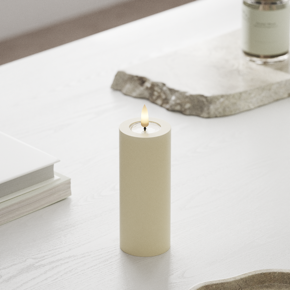 Deluxe Homeart LED Blockljus Ø 5 x 12,5 cm Kräm LED Blockljus 1